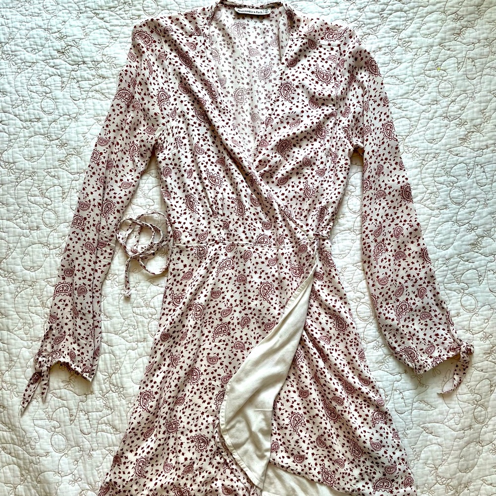 White Wrap Paisley Print Dress